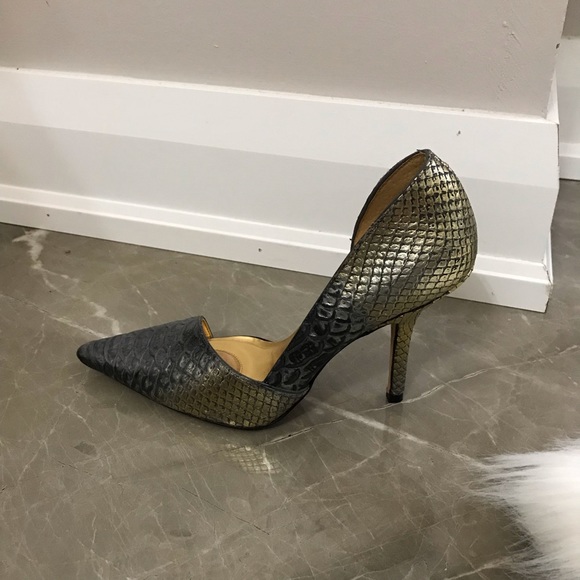 Report Signature Pumps - Picture 5 of 8